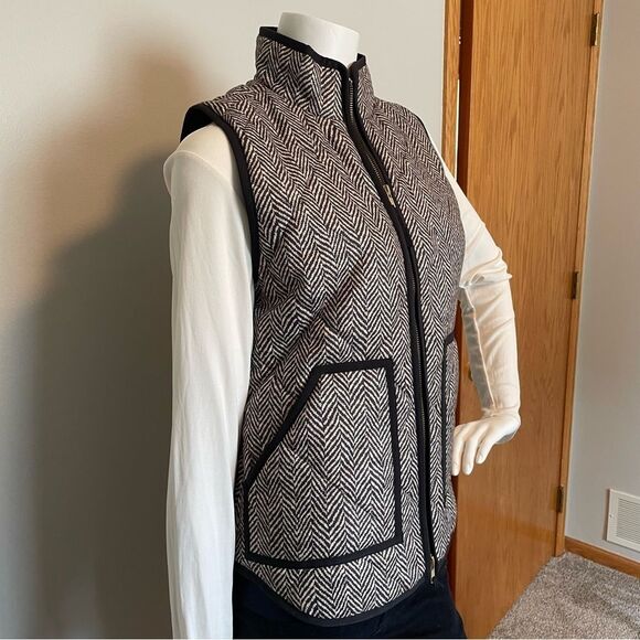 J. CREW- Herringbone Puffer Vest Size XS - Picture 10 of 10